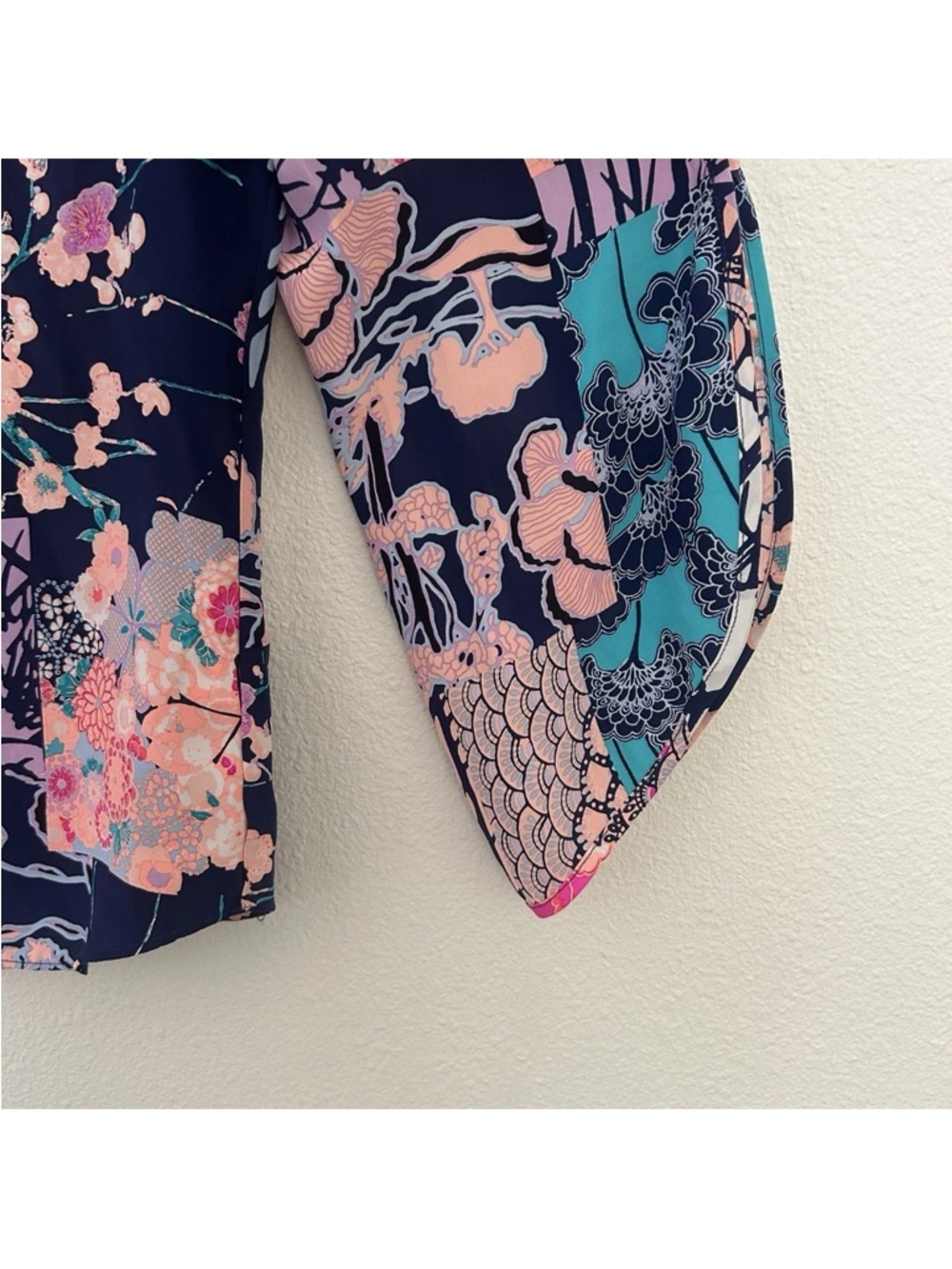 Alice and Trixie 100% Silk Blouse Top Pull Over Split Sleeve Blue Pink Size XS - Picture 7 of 11